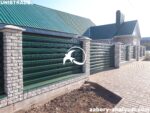 Забор жалюзи из евроштакетника RAL 6005 фото